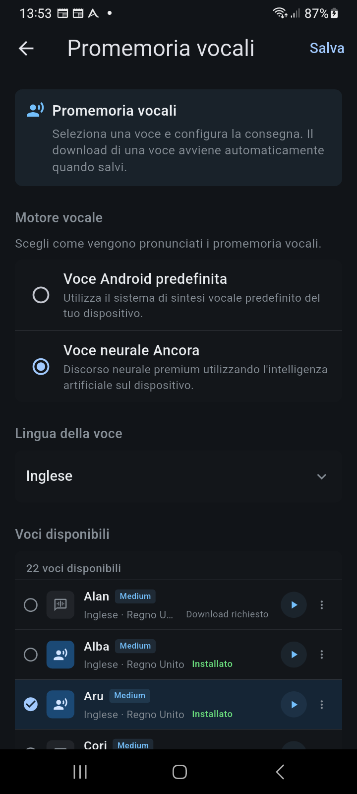 Schermata di configurazione Promemoria Vocali con selezione del motore e catalogo delle voci neurali disponibili
